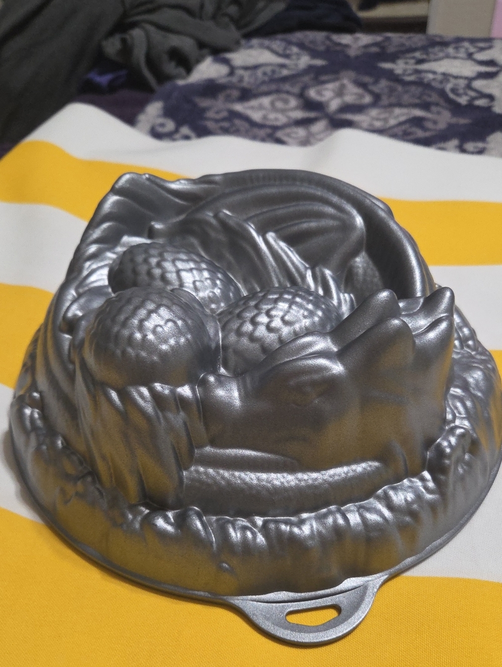 ThinkGeek Sleeping Dragon Eggs Cake Pan Cast Aluminum 3D Fantasy Mold Rare